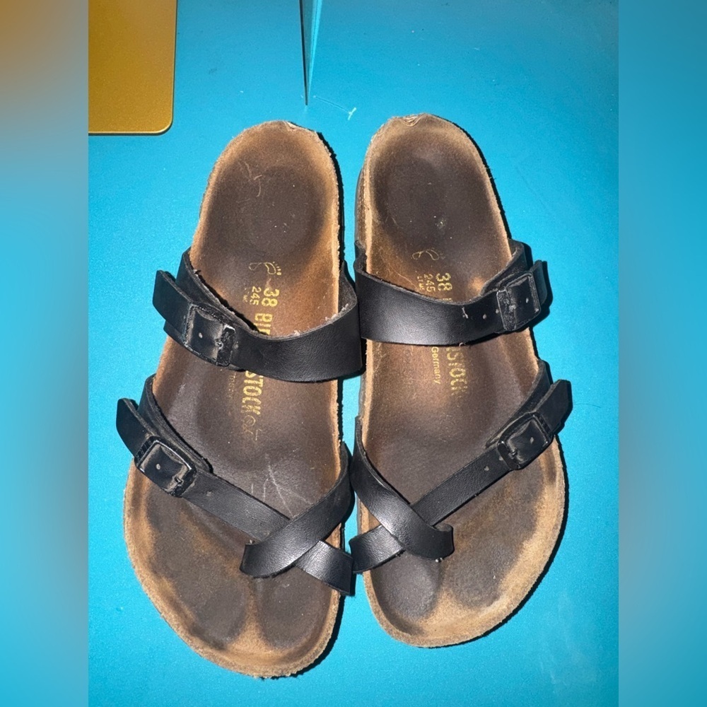 Woman’s sandals - Picture 2 of 9